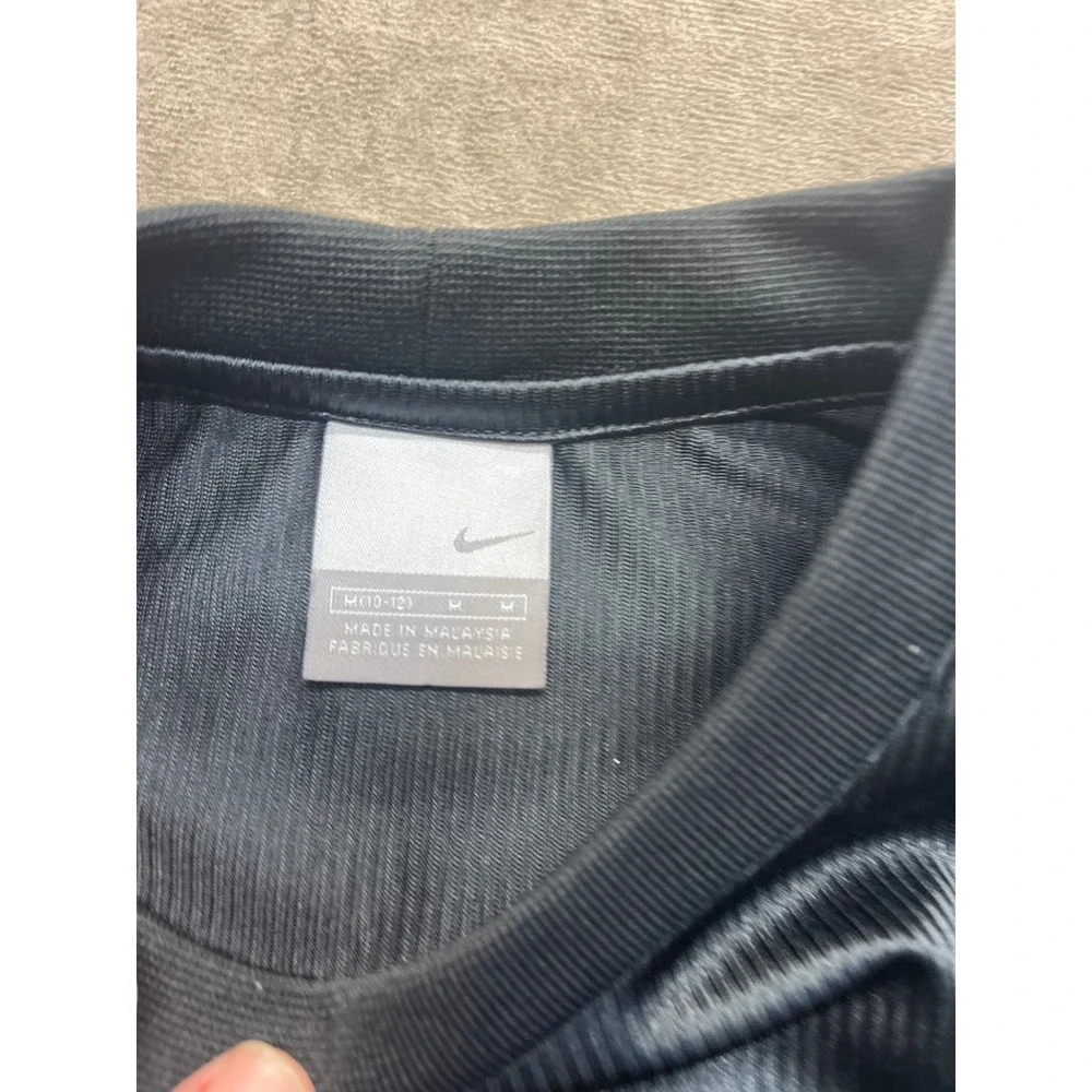 Nike Boy Medium 10-12 Sleeveless Performance Tank Top Gray Ribbed Athletic Shirt